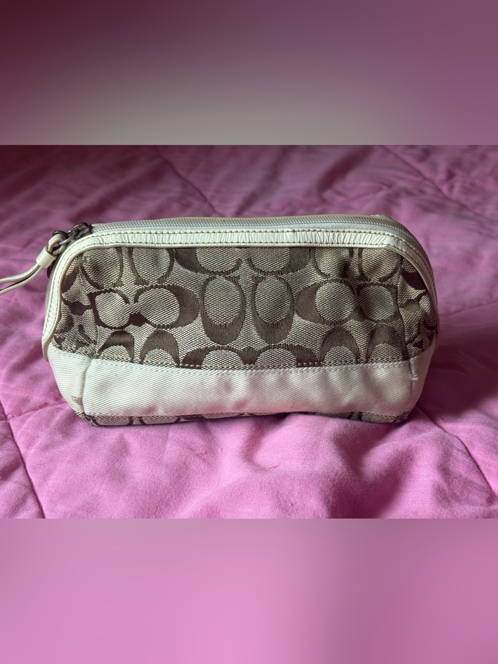 Coach Signature Pouch - Picture 2 of 9